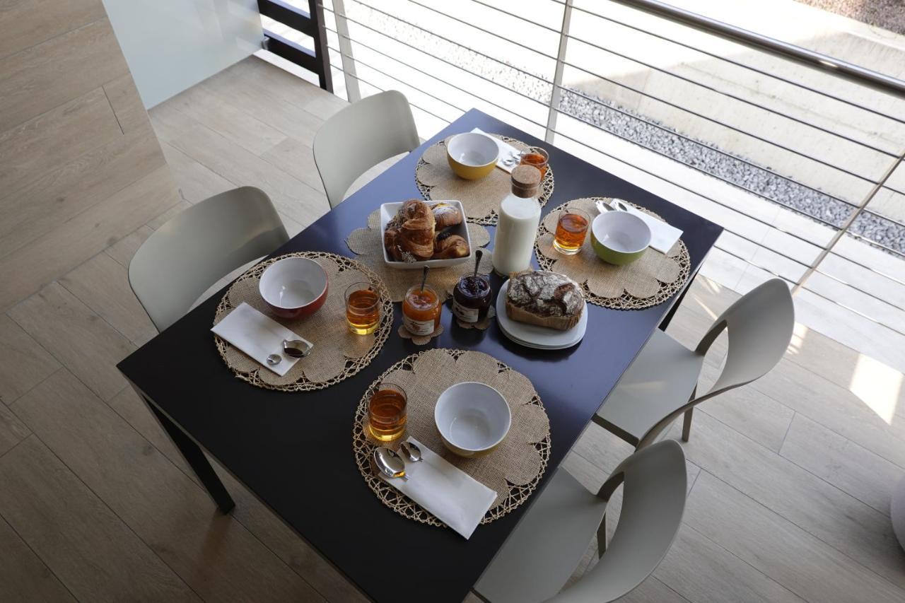 Homingarda - Fine Holiday Apartments Peschiera del Garda Zewnętrze zdjęcie